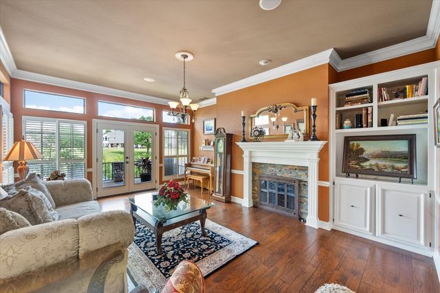 814 Muirfield Drive, Mansfield, TX 76063