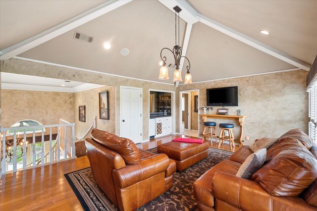 814 Muirfield Drive, Mansfield, TX 76063