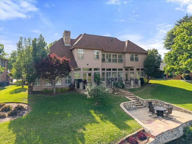 814 Muirfield Drive, Mansfield, TX 76063