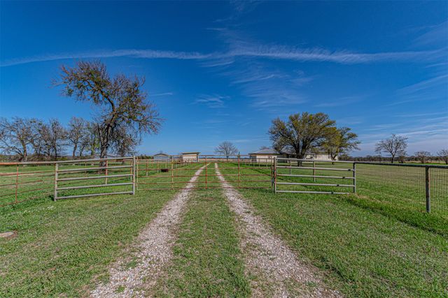 2721 Fm 2649, Lone Oak, TX 75453
