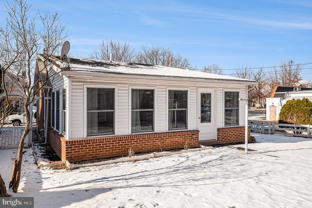 25 WILSON ST, Carlisle, PA 17013