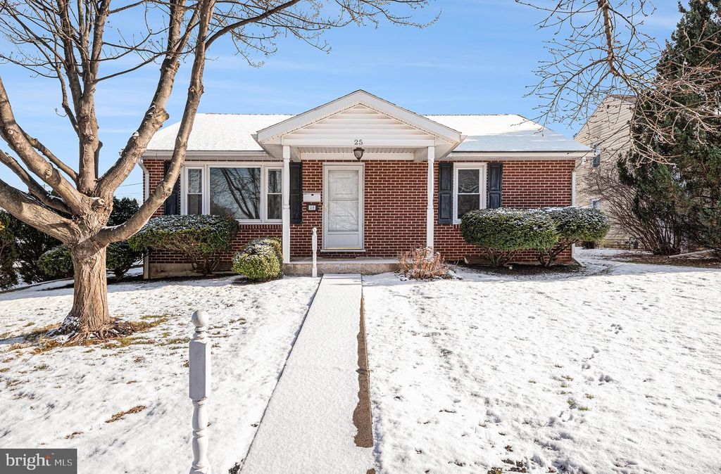 25 WILSON ST, Carlisle, PA 17013