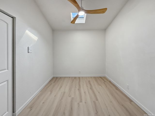 1410 Giselle Ln, San Antonio, TX 78232