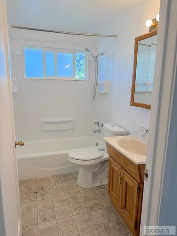 1280 Cathryn Avenue, Idaho Falls, ID 83404