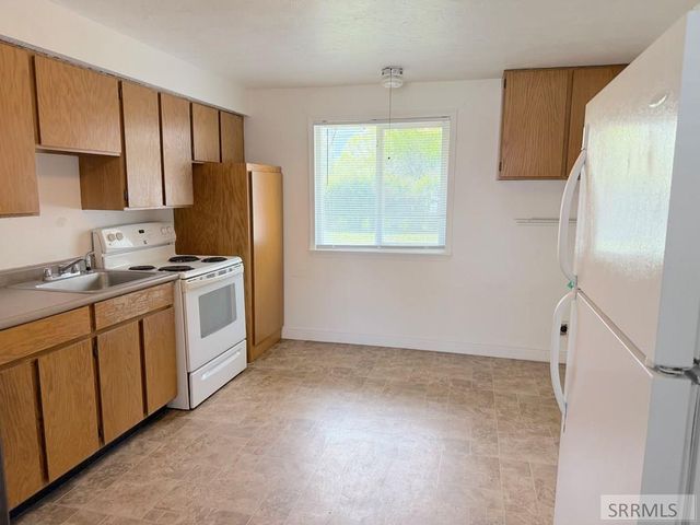 1280 Cathryn Avenue, Idaho Falls, ID 83404