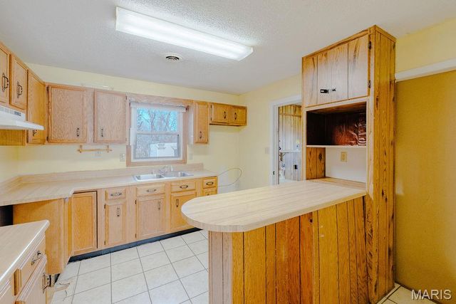 274 Starhawk Street, Bourbon, MO 65441