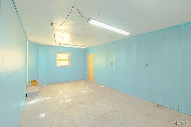 274 Starhawk Street, Bourbon, MO 65441