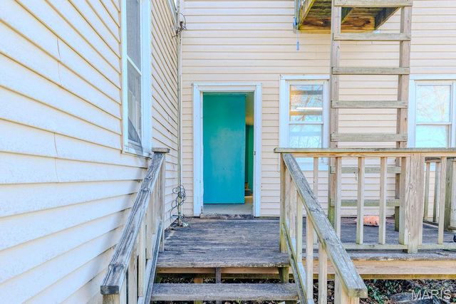 274 Starhawk Street, Bourbon, MO 65441