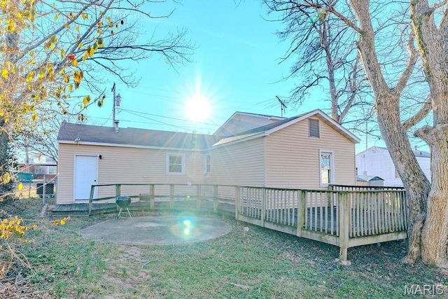 274 Starhawk Street, Bourbon, MO 65441