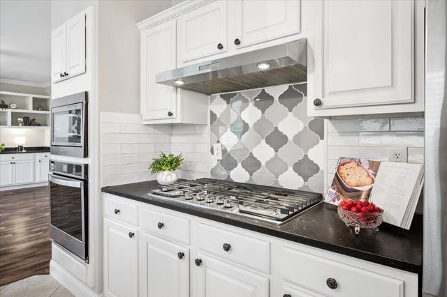 821 Palm Desert Drive, Garland, TX 75044