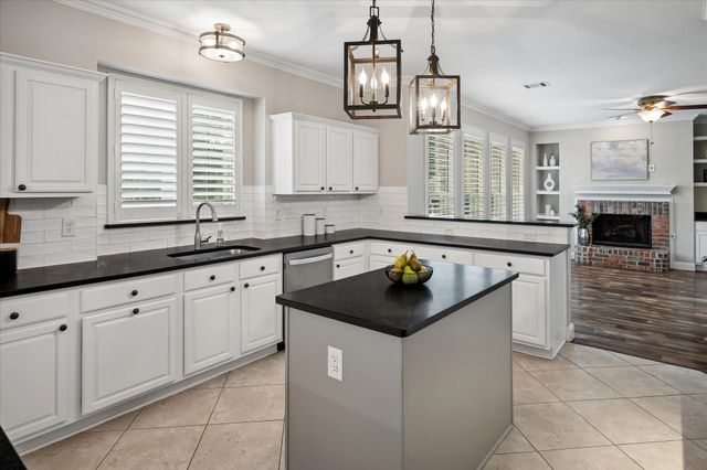 821 Palm Desert Drive, Garland, TX 75044