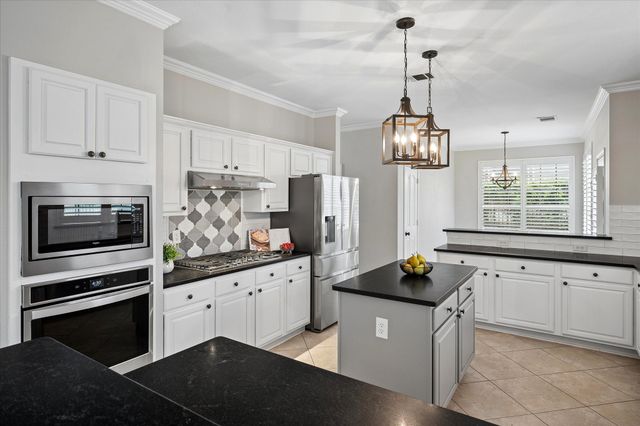 821 Palm Desert Drive, Garland, TX 75044