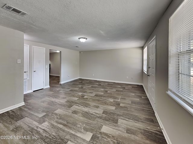 7627 MCCOWAN Drive, Jacksonville, FL 32244