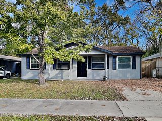 7627 MCCOWAN Drive, Jacksonville, FL 32244