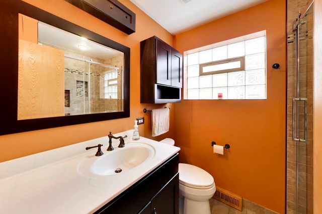 5652 S Parkside Avenue, Chicago, IL 60638