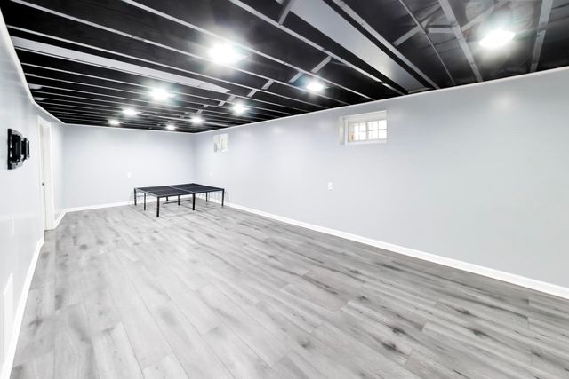 5652 S Parkside Avenue, Chicago, IL 60638