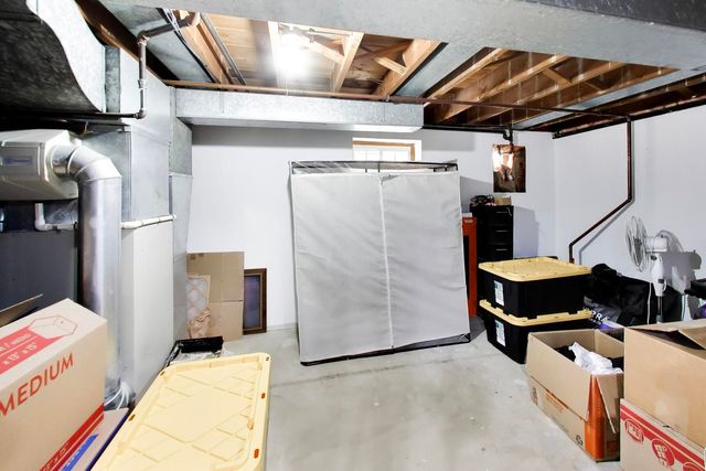 5652 S Parkside Avenue, Chicago, IL 60638