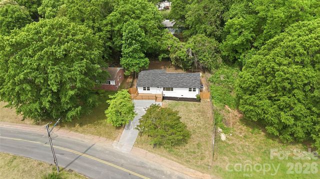921 Green Circle Drive, Gastonia, NC 28054
