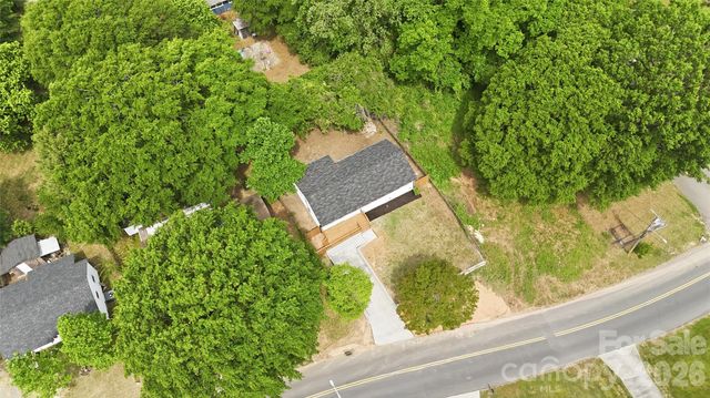 921 Green Circle Drive, Gastonia, NC 28054