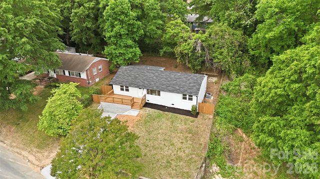 921 Green Circle Drive, Gastonia, NC 28054