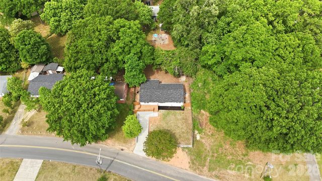 921 Green Circle Drive, Gastonia, NC 28054
