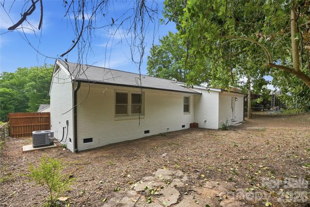 921 Green Circle Drive, Gastonia, NC 28054
