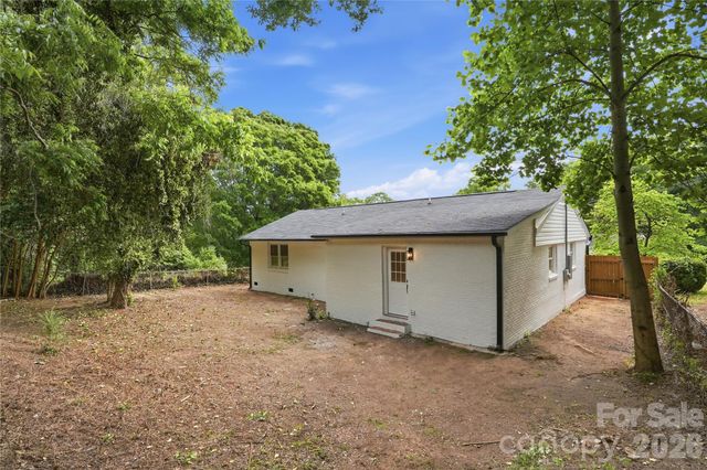 921 Green Circle Drive, Gastonia, NC 28054