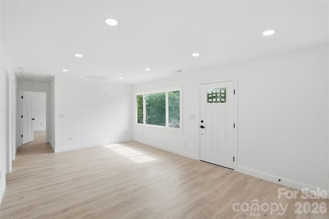 921 Green Circle Drive, Gastonia, NC 28054