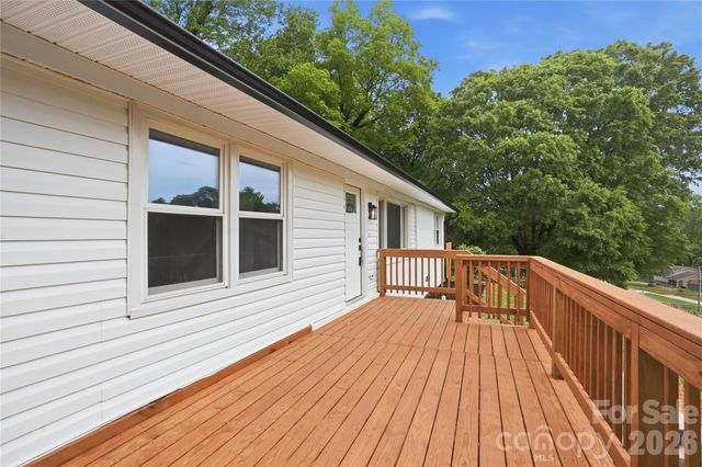 921 Green Circle Drive, Gastonia, NC 28054