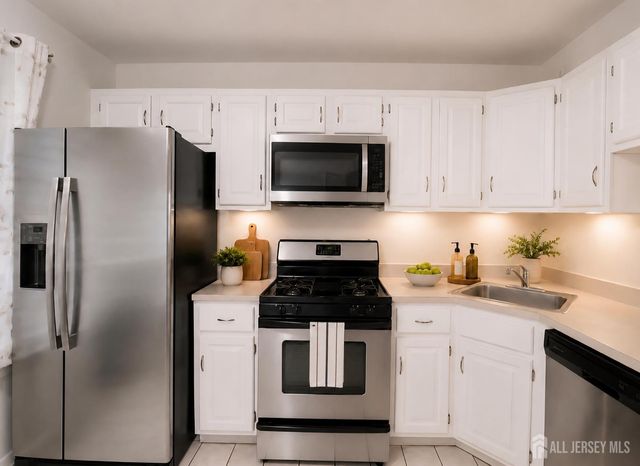 334 McDowell Drive, East Brunswick, NJ 08816