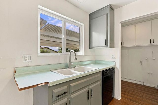 36173 Cedar Boulevard, Newark, CA 94560