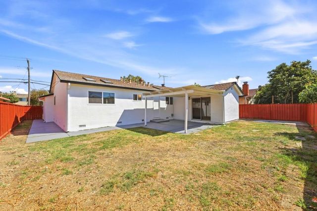 36173 Cedar Boulevard, Newark, CA 94560