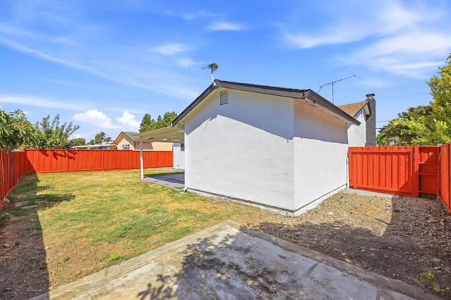 36173 Cedar Boulevard, Newark, CA 94560