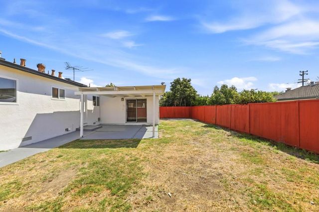 36173 Cedar Boulevard, Newark, CA 94560