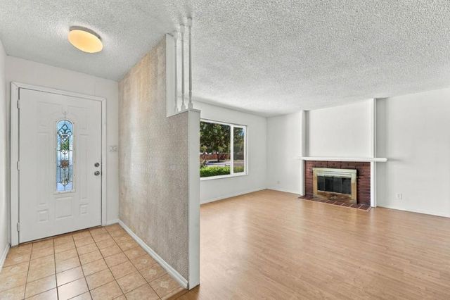 36173 Cedar Boulevard, Newark, CA 94560