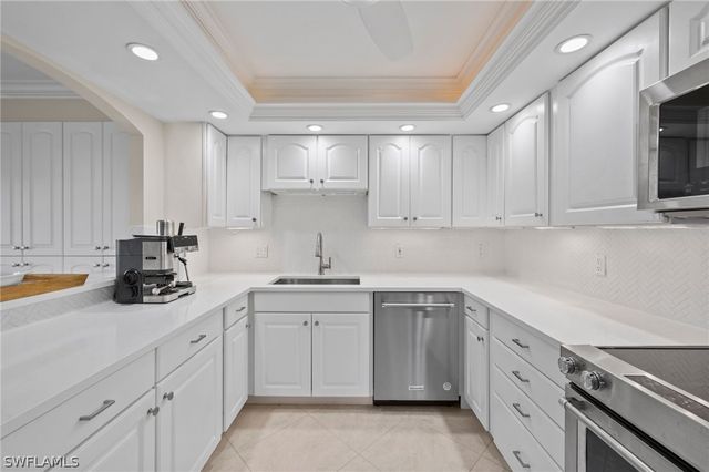 2880 GULF SHORE BLVD N 410, Naples, FL 34103