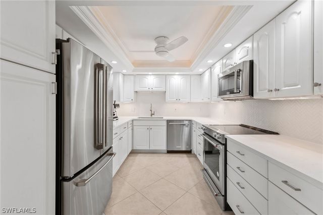 2880 GULF SHORE BLVD N 410, Naples, FL 34103