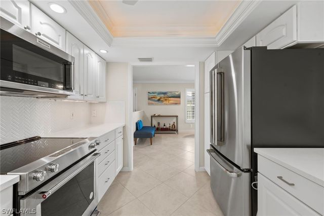 2880 GULF SHORE BLVD N 410, Naples, FL 34103