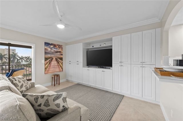 2880 GULF SHORE BLVD N 410, Naples, FL 34103