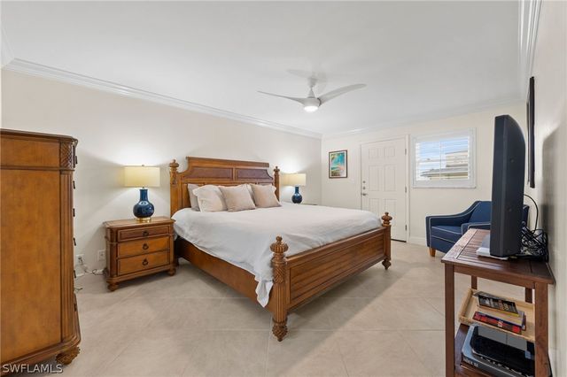 2880 GULF SHORE BLVD N 410, Naples, FL 34103