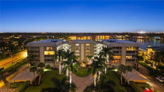 2880 GULF SHORE BLVD N 410, Naples, FL 34103