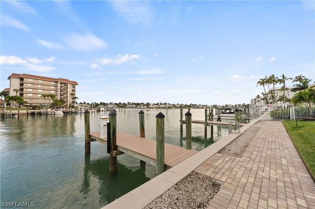 2880 GULF SHORE BLVD N 410, Naples, FL 34103