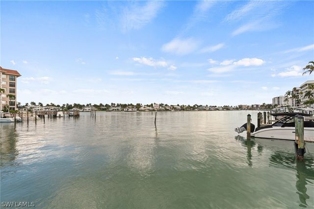 2880 GULF SHORE BLVD N 410, Naples, FL 34103
