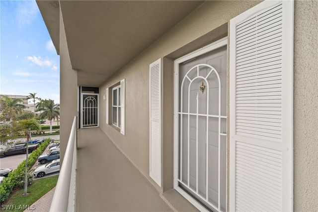 2880 GULF SHORE BLVD N 410, Naples, FL 34103