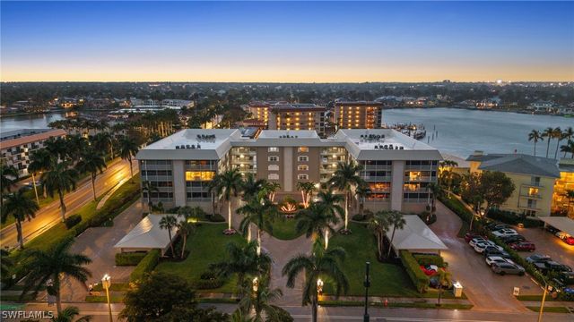 2880 GULF SHORE BLVD N 410, Naples, FL 34103