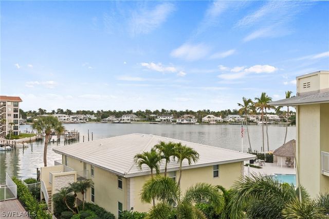 2880 GULF SHORE BLVD N 410, Naples, FL 34103