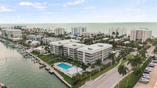 2880 GULF SHORE BLVD N 410, Naples, FL 34103