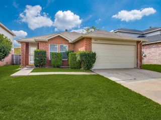 3875 Fox Run Drive, Fort Worth, TX 76123