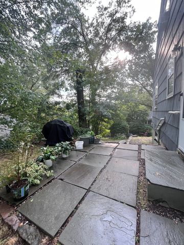 3 Tryon Road, Norwalk, CT 06851