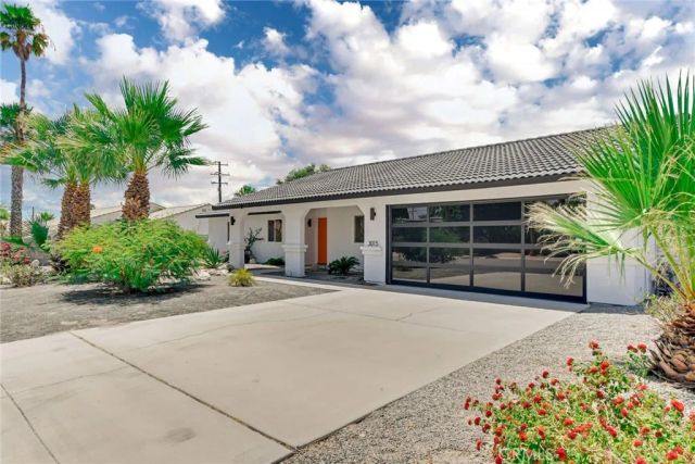 3015 E San Juan, Palm Springs, CA 92262